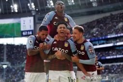 Liga Inggris - Kalahkan Tottenham 2-0, Villa jaga asa ke Liga Champions