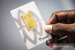 Nilai Antam Sabtu ini turun Rp20.000 ke angka Rp1,871 juta per gram