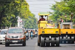 Pemkot Madiun lakukan pemeliharaan jalan guna dukung jalur bus wisata