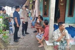 Nelayan pahlawan penyelamat penumpang KMP Tunu yang tenggelam