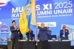 Khofifah Indar Parawansa pimpin IKA Unair 2025-2030