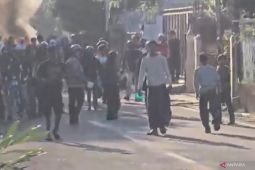 Kericuhan warga meluas ke Jalan Raya Otista Jaktim