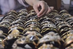 Simplifikasi regulasi pajak emas untuk mendorong investasi