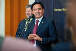 Menko Yusril pastikan pemerintah respons 17+8 tuntutan rakyat