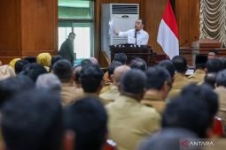 Pegawai Pemkot Surabaya tandatangani komitmen antipungli