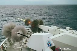 Indonesian navy warship conducts combat drill in Banda Sea