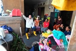 Prabowo susuri pemukiman di Bali yang rusak diterjang banjir