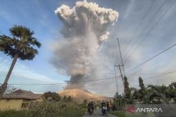 BNPB: Siaga, ahli geologi catat peningkatan kegempaan Gunung Merapi