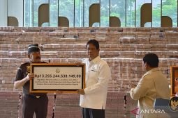 Kejagung serahkan uang Rp13,2 triliun hasil sitaan kasus CPO ke negara