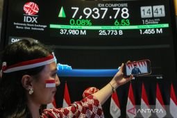 IHSG ditutup menguat di tengah pelemahan mayoritas bursa kawasan Asia