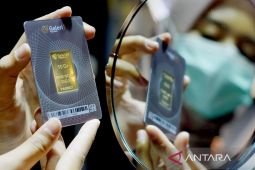 Minggu, harga tiga produk emas di Pegadaian kompak naik
