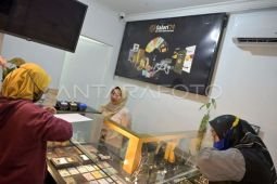 Harga emas UBS-Galeri24-Antam di Pegadaian Senin ini