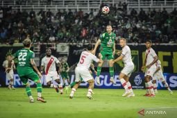 Bermain di GBT, Persebaya menang atas Persis Solo 2-1