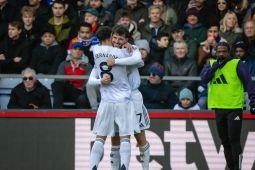 Manchester United bangkit, kalahkan Crystal Palace 2-1