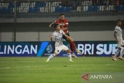 Diwarnai kartu merah, Madura taklukkan Persijap  2-1
