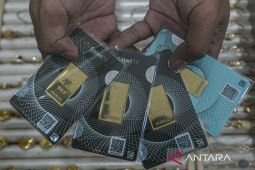 Berikut harga dua produk emas di Pegadaian Kamis ini yang kompak turun