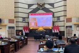 Bupati Jember tegaskan kemandirian fiskal dalam paripurna APBD 2026