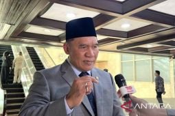 Anggota DPR minta pemerintah kaji ulang rencana pembatasan truk sumbu tiga