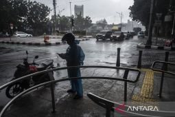 BMKG: Surabaya Sabtu ini berpotensi hujan dengan disertai angin dan petir