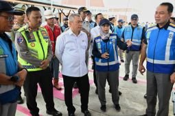 Menhub pastikan kesiapan transportasi darat Natal-Tahun Baru di Jatim