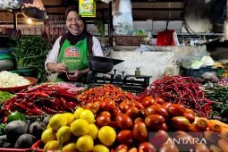 Harga pangan Jumat ini, cabai rawit merah Rp70.950/kg dan telur ayam Rp32.750/kg
