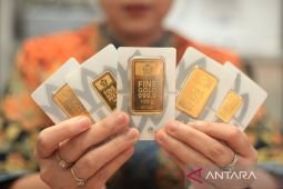 Harga emas Antam Sabtu ini di angka Rp2,462 juta/gram