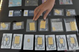 Harga emas UBS dan Galeri24 di Pegadaian kompak menurun