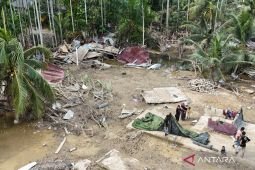 Korban meninggal dunia akibat bencana di Sumatra 914 jiwa