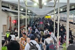 Daop 8 catat 5.563 penumpang padati Stasiun Malang saat Isra Mikraj