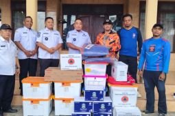 Pemkab Probolinggo salurkan bansos korban banjir di tiga kecamatan