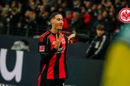 Enam gol tercipta pada laga Frankfurt vs Dortmund