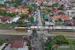 Dua perjalanan KA jalur utara masih dibatalkan imbas banjir Pekalongan