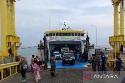 Aktivitas pelayaran Situbondo-Madura dibuka setelah sepekan tertunda