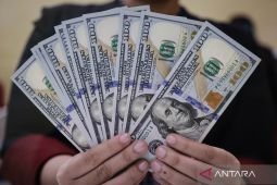 Rupiah melemah seiring ketidakpastian arah kebijakan suku bunga Fed
