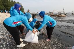 Sambut Hari Peduli Sampah Nasional di Surabaya
