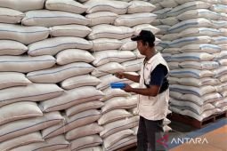 Bulog Madiun pastikan stok beras aman hingga Lebaran 2026