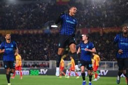 Inter masih di pucuk klasemen meski diimbangi Fiorentina