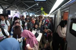 KAI Surabaya layani 50 ribu penumpang saat puncak mudik Lebaran 2026