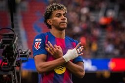 Barcelona jaga jarak dengan Madrid di puncak