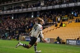 Putaran kelima, Port Vale lengkapi 16 tim yang bertanding