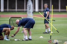 Herdman dipacu waktu, taktik timnas diuji di FIFA Series