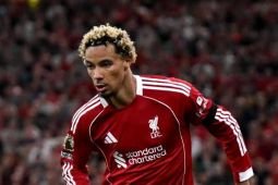 Cedera Hugo Ekitike "terlihat tidak baik", ungkap Slot