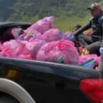 TNBTS ajak wisatawan di Bromo terapkan gerakan “bawa turun sampahmu”