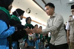 Wapres Gibran pastikan pemberangkatan haji dari Juanda berjalan lancar