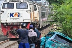 Polisi: Sopir taksi terlibat kecelakaan KRL baru kerja hari ketiga