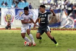 Arema kalahkan PSIM Yogyakarta