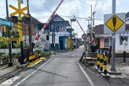 KAI tata 20 perlintasan sebidang di Malang guna cegah kecelakaan