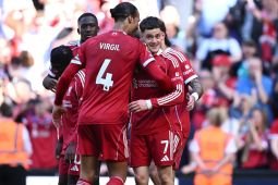 Liverpool keluar dari empat besar