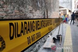 Polisi tangkap lansia tusuk mantan istri diatas panggung resepsi pernikahan