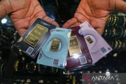 Harga emas UBS-Galeri24 di Pegadaian stabil pada Minggu, Antam turun tipis
